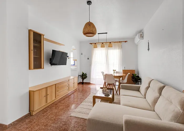 A Spacious And Cozy Apartment. Apartment Torrevieja
